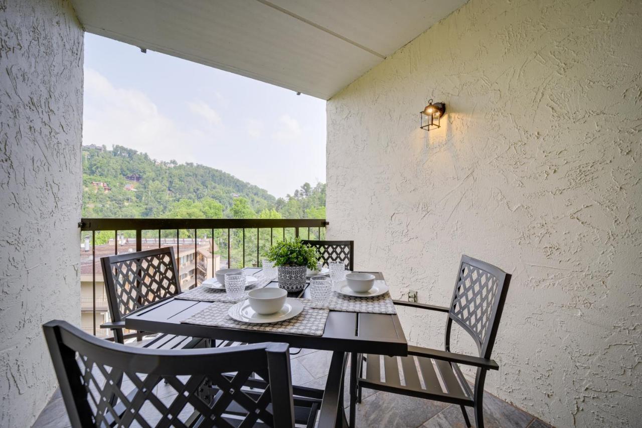 Stylish Gatlinburg Condo With Pool Walk Downtown! Εξωτερικό φωτογραφία