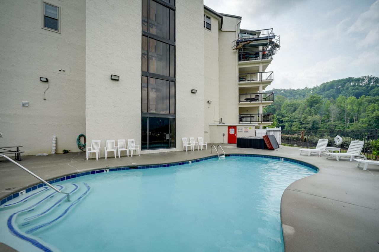Stylish Gatlinburg Condo With Pool Walk Downtown! Εξωτερικό φωτογραφία